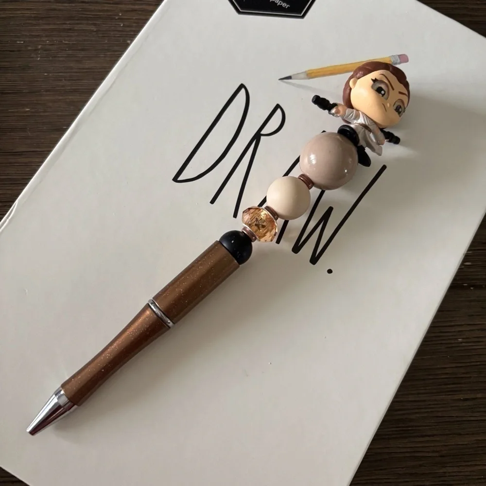 Disney Doorables: Star Wars: Rey handmade beaded pen